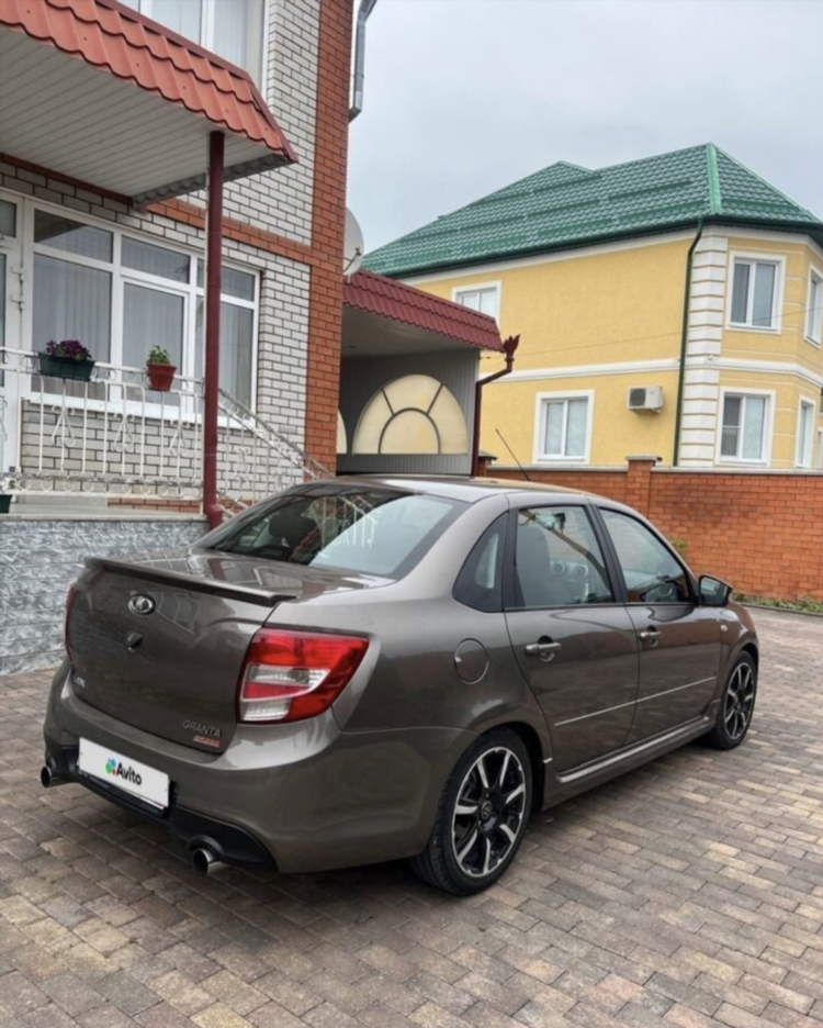 Авито гранта спорт