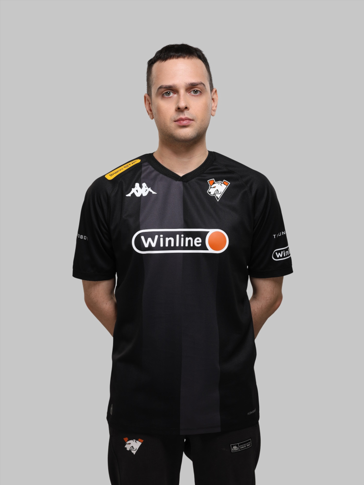 One move dota 2 состав