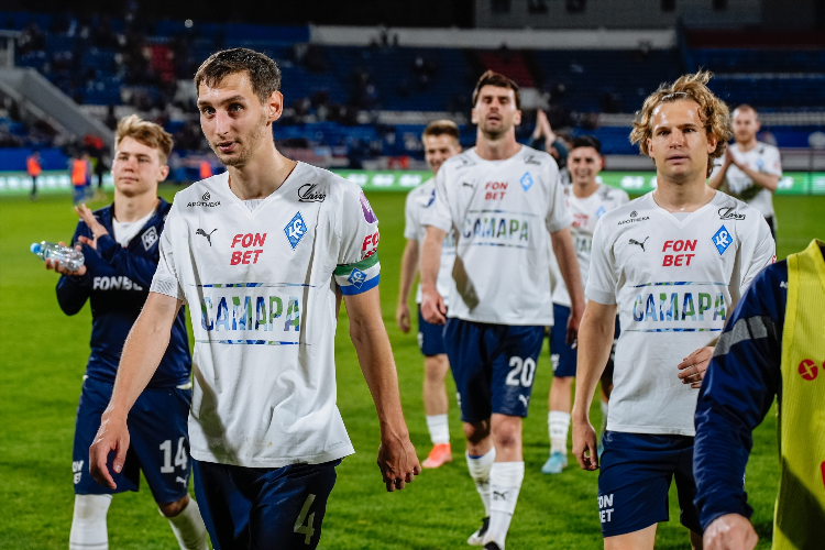 Высшая лига по футболу россии